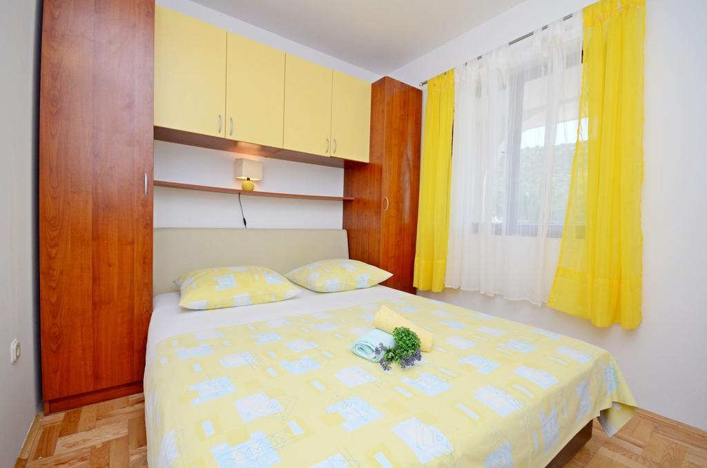 Apartments Milan Rogoznica  Exteriör bild